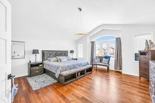 59 Onyx Court, Hamilton, ON - Indoor Photo Showing Bedroom