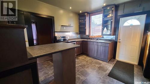 1271 104Th Street, North Battleford, SK - Indoor Photo Showing Kitchen