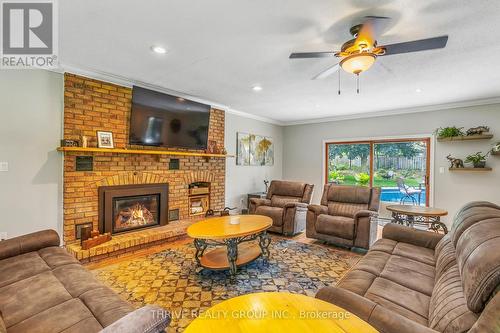 272 Chittick Crescent, Thames Centre (Dorchester), ON - Indoor Photo Showing Living Room With Fireplace