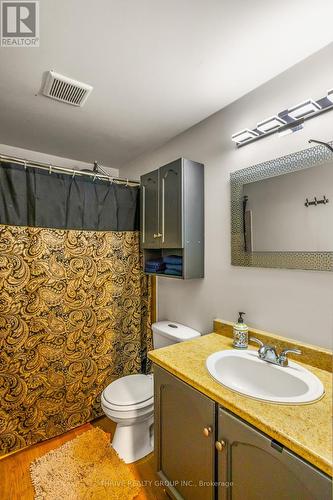 272 Chittick Crescent, Thames Centre (Dorchester), ON - Indoor Photo Showing Bathroom