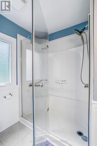 272 Chittick Crescent, Thames Centre (Dorchester), ON - Indoor Photo Showing Bathroom