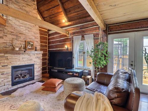 Living room - 12355 Boul. St-Jean, Trois-Rivières, QC - Indoor Photo Showing Living Room With Fireplace