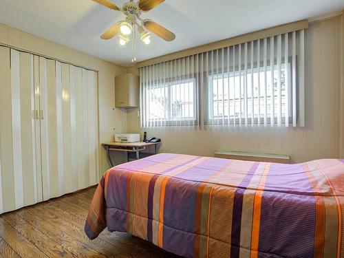 Chambre Ã Â coucher - 221-3950 Boul. Sir-Wilfrid-Laurier, Longueuil (Saint-Hubert), QC - Indoor Photo Showing Bedroom