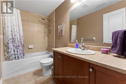 8 Bedard Boulevard, Petawawa (520 - Petawawa), ON - Indoor Photo Showing Bathroom