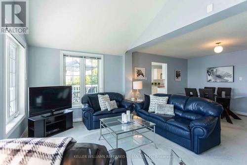 259 Pleasant Boulevard, Georgina (Keswick South), ON - Indoor Photo Showing Living Room