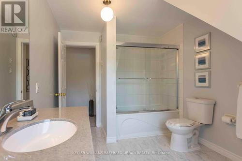 259 Pleasant Boulevard, Georgina (Keswick South), ON - Indoor Photo Showing Bathroom