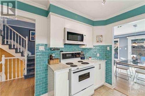 39 Kimberwick Crescent, Ottawa, ON - Indoor Photo Showing Kitchen