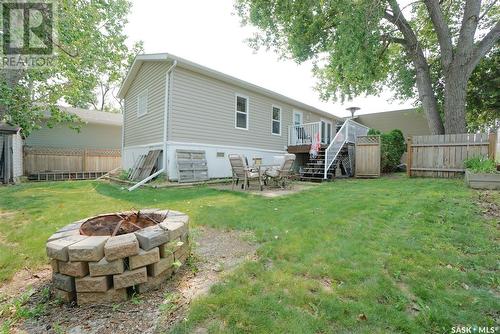 402 4Th Avenue, Avonlea, SK - Outdoor With Deck Patio Veranda