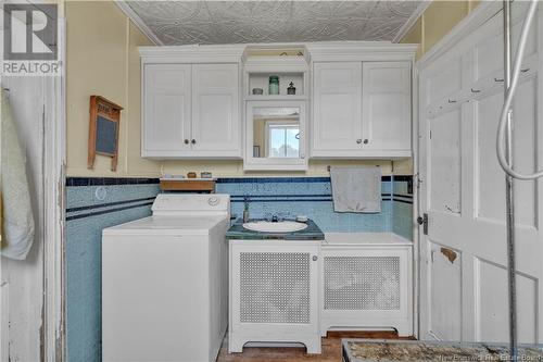 4993 Route 102, Hampstead, NB - Indoor Photo Showing Laundry Room