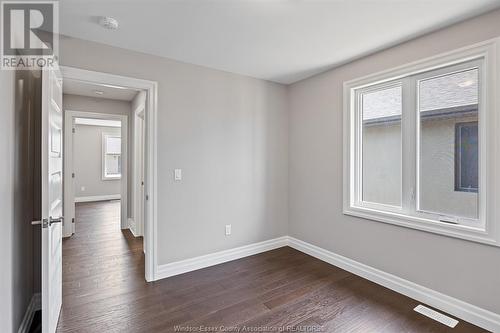 110 Jones Street, Essex, ON - Indoor Photo Showing Other Room