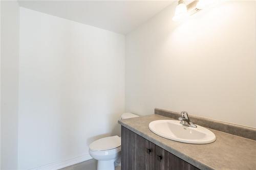 21 Roxanne Drive|Unit #118, Hamilton, ON - Indoor Photo Showing Bathroom