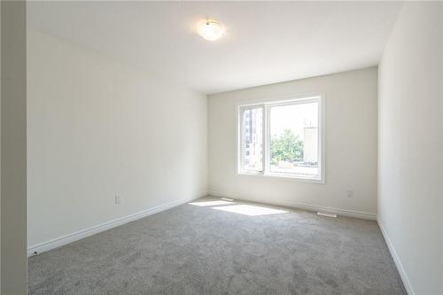 21 Roxanne Drive|Unit #118, Hamilton, ON - Indoor Photo Showing Other Room