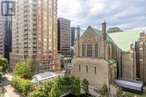 605 - 28 Ted Rogers Way, Toronto (Church-Yonge Corridor), ON - Outdoor