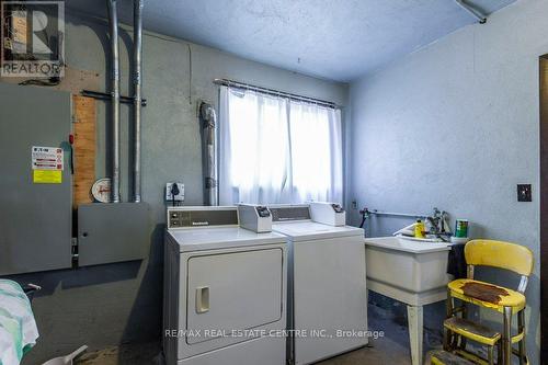 10 Plymouth Court, Guelph (Onward Willow), ON - Indoor Photo Showing Laundry Room