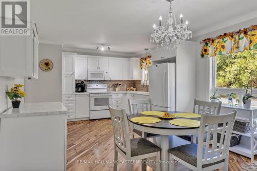 422 Marble Point Road, Marmora And Lake, ON - Indoor Photo Showing Dining Room