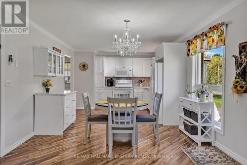 422 Marble Point Road, Marmora And Lake, ON - Indoor Photo Showing Dining Room