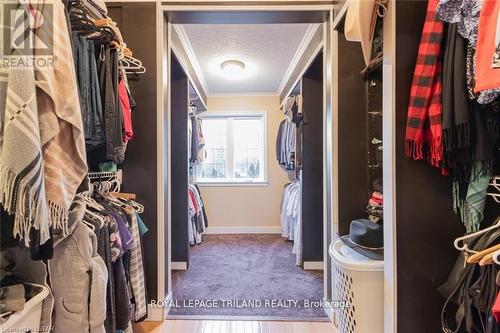 31 Bayside Court, London, ON - Indoor With Storage