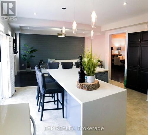 599 Nairn Circle, Milton, ON - Indoor Photo Showing Dining Room