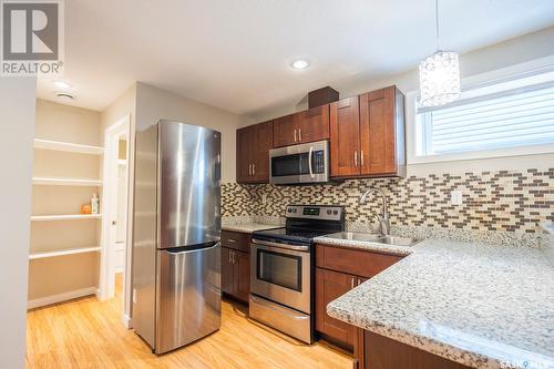 5117 Aerial Crescent, Regina, SK - Indoor Photo Showing Kitchen With Stainless Steel Kitchen