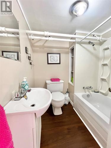 2 Haig Road, Grand Falls-Windsor, NL - Indoor Photo Showing Bathroom