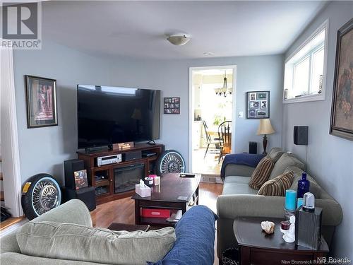 445 Tremblay Street, Bathurst, NB - Indoor Photo Showing Living Room