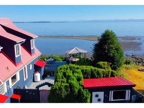 5945 Island Hwy West, Qualicum Beach, BC 