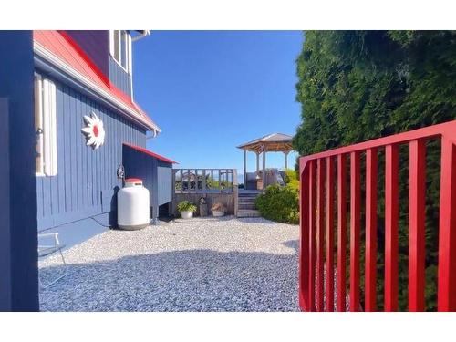 5945 Island Hwy West, Qualicum Beach, BC 