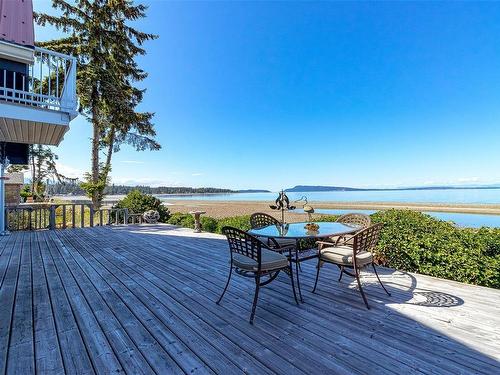 5945 Island Hwy West, Qualicum Beach, BC 