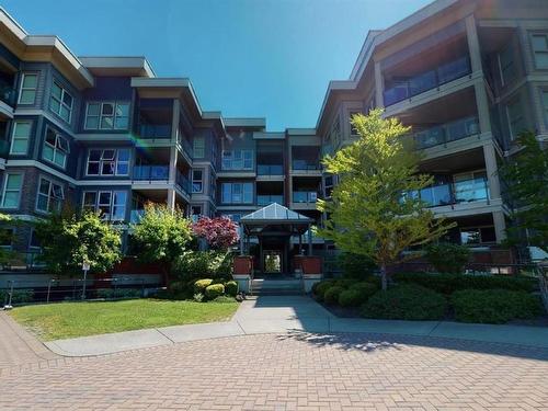 101-6310 Mcrobb Ave, Nanaimo, BC - Outdoor With Facade