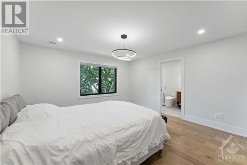 187 Carleton Avenue Unit#A, Ottawa, ON - Indoor Photo Showing Bedroom