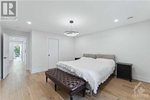 187 Carleton Avenue Unit#A, Ottawa, ON - Indoor Photo Showing Bedroom