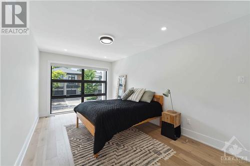 187 Carleton Avenue Unit#A, Ottawa, ON - Indoor Photo Showing Bedroom