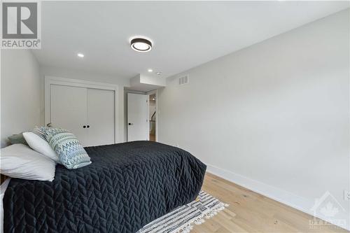 187 Carleton Avenue Unit#A, Ottawa, ON - Indoor Photo Showing Bedroom