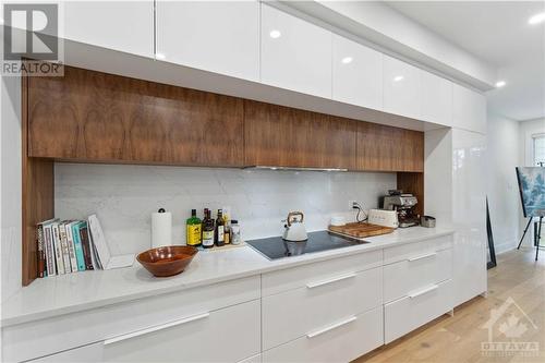 187 Carleton Avenue Unit#A, Ottawa, ON - Indoor Photo Showing Kitchen