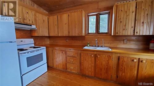 8194 Route 3, Moores Mills, NB - Indoor Photo Showing Kitchen