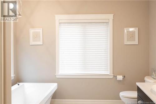 10 Executive Drive, Hampton, NB - Indoor Photo Showing Bathroom