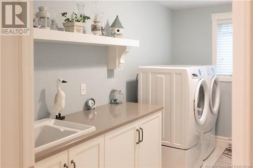 10 Executive Drive, Hampton, NB - Indoor Photo Showing Laundry Room