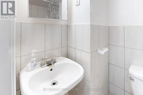 1 - 1000 Bridletowne Circle, Toronto (L'Amoreaux), ON - Indoor Photo Showing Bathroom