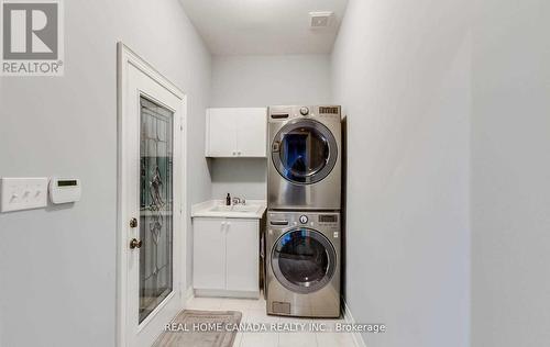 3124 Goretti Place, Mississauga (Churchill Meadows), ON - Indoor Photo Showing Laundry Room