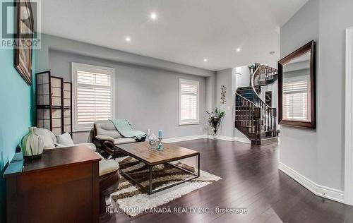 3124 Goretti Place, Mississauga (Churchill Meadows), ON - Indoor Photo Showing Living Room