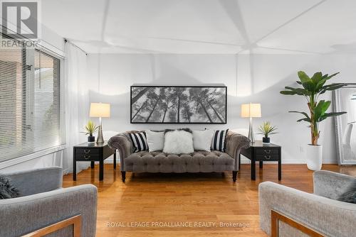 14 Forchuk Crescent, Quinte West, ON - Indoor Photo Showing Living Room