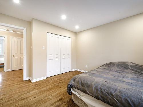 Chambre Ã Â coucher - 8 Rue Vincent-Blouin, Kirkland, QC - Indoor Photo Showing Bedroom