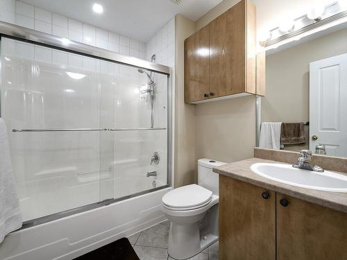 Salle de bains - 8 Rue Vincent-Blouin, Kirkland, QC - Indoor Photo Showing Bathroom