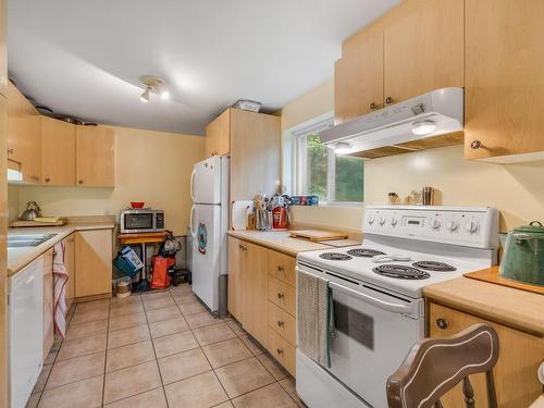 Cuisine - 2081 Ch. Jacques-Cartier S., Stoneham-Et-Tewkesbury, QC - Indoor Photo Showing Kitchen