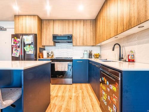 236-920 Reunion Ave, Langford, BC - Indoor Photo Showing Kitchen