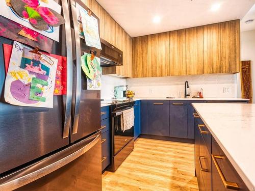 236-920 Reunion Ave, Langford, BC - Indoor Photo Showing Kitchen