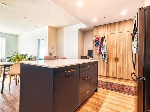 236-920 Reunion Ave, Langford, BC - Indoor Photo Showing Kitchen