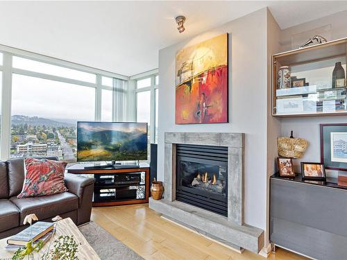 1302-38 Front St, Nanaimo, BC - Indoor Photo Showing Living Room With Fireplace