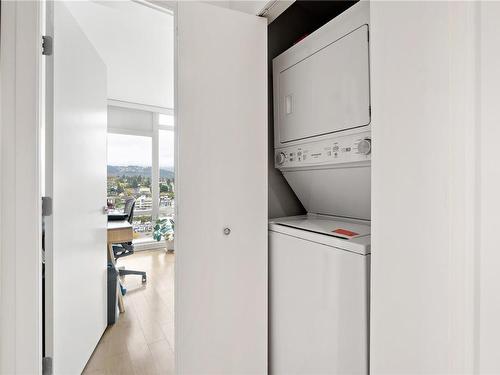 1302-38 Front St, Nanaimo, BC - Indoor Photo Showing Laundry Room