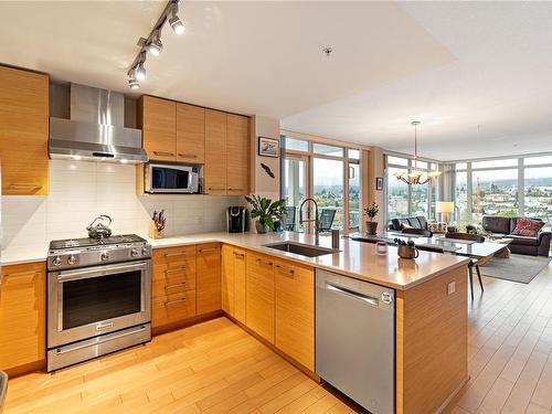 1302-38 Front St, Nanaimo, BC - Indoor Photo Showing Kitchen